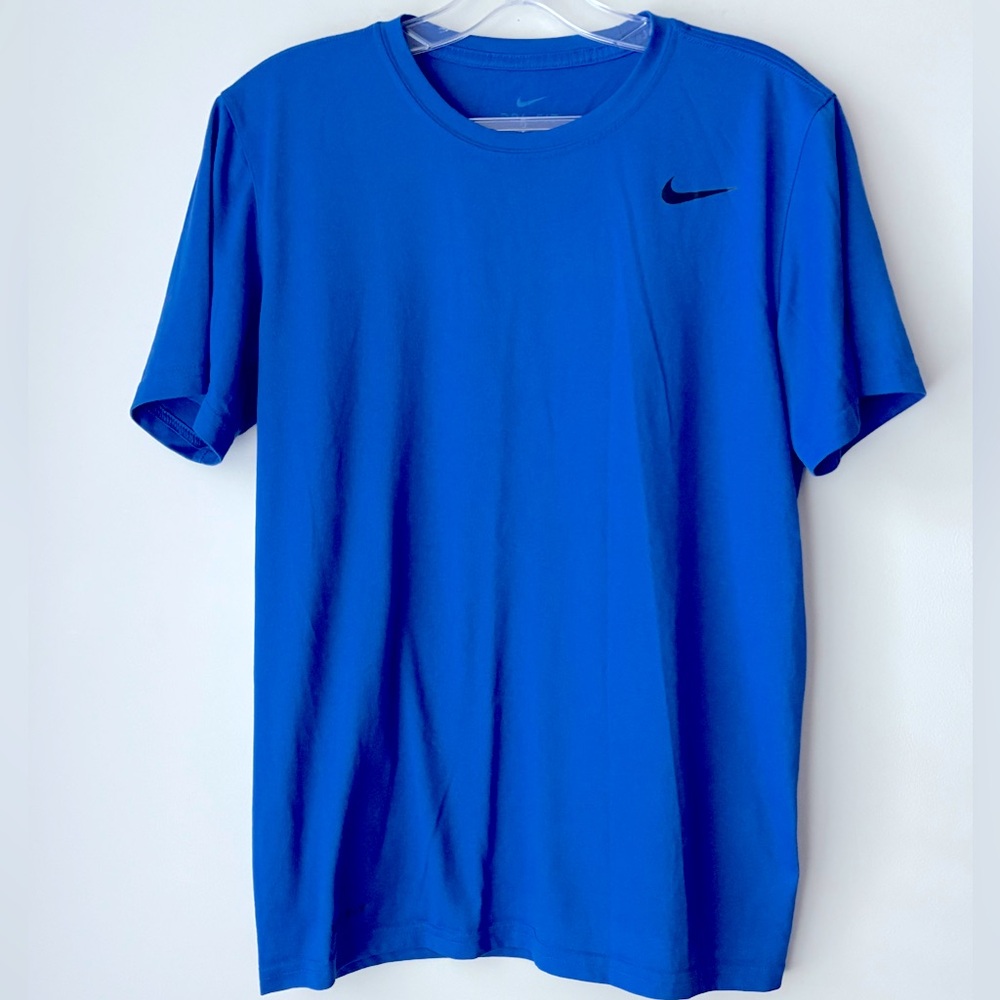 Nike Men's Vibrant Blue Short Sleeve Tee Small